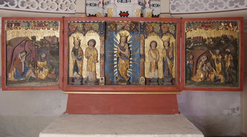 Altarretabel in der Kirche Schwabhausen (vor der Restaurierung)